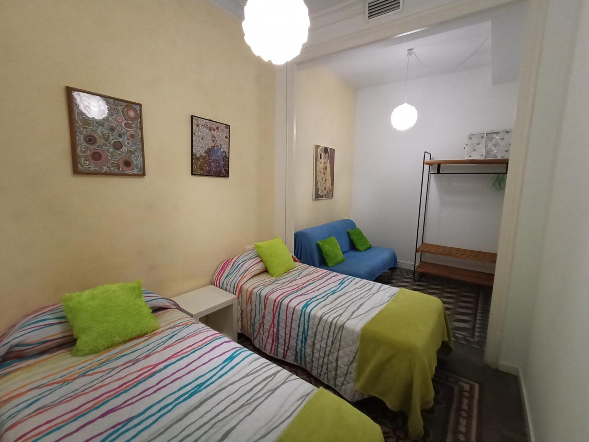 Fira Plaza Espana Apartment 3ʳᵈ Floor Balcony — Photos 1